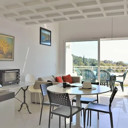Ce100-005 Mezzanine 5 Couchages Cavaliere Appartement Le Lavandou
